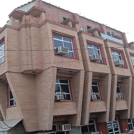 Harsh Hotel Suratgarh ภายนอก รูปภาพ
