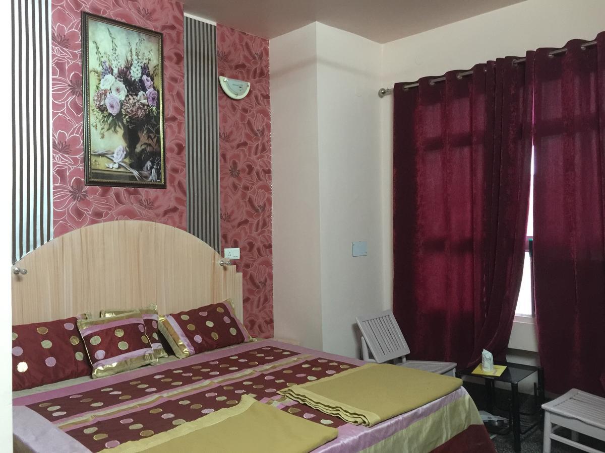 Harsh Hotel Suratgarh ภายนอก รูปภาพ