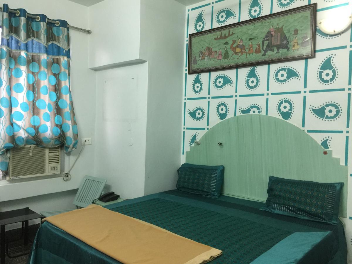 Harsh Hotel Suratgarh ภายนอก รูปภาพ