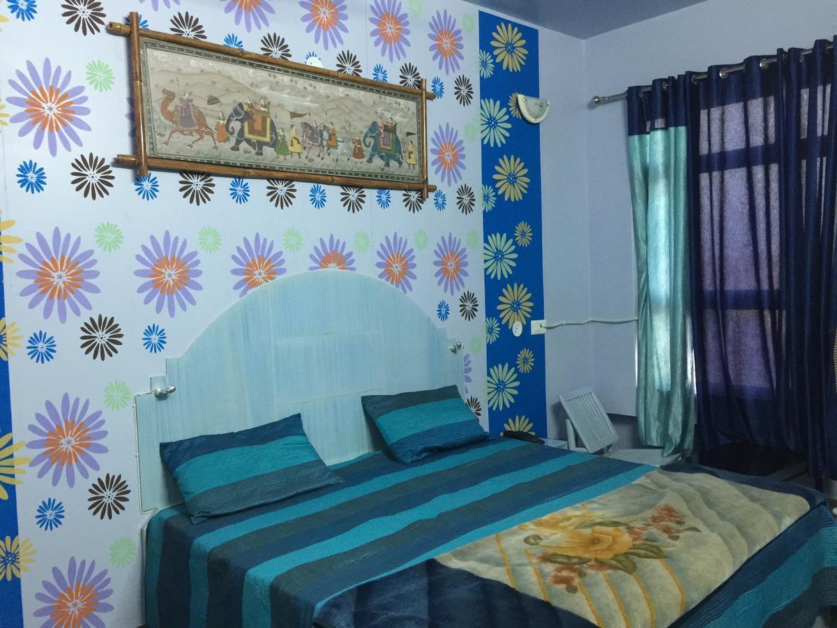 Harsh Hotel Suratgarh ภายนอก รูปภาพ